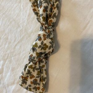 Rylee + Cru Floral Knot Headband